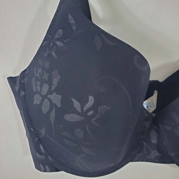 Triumph Women's Underwire Support Bra Black - Picture 3 of 7